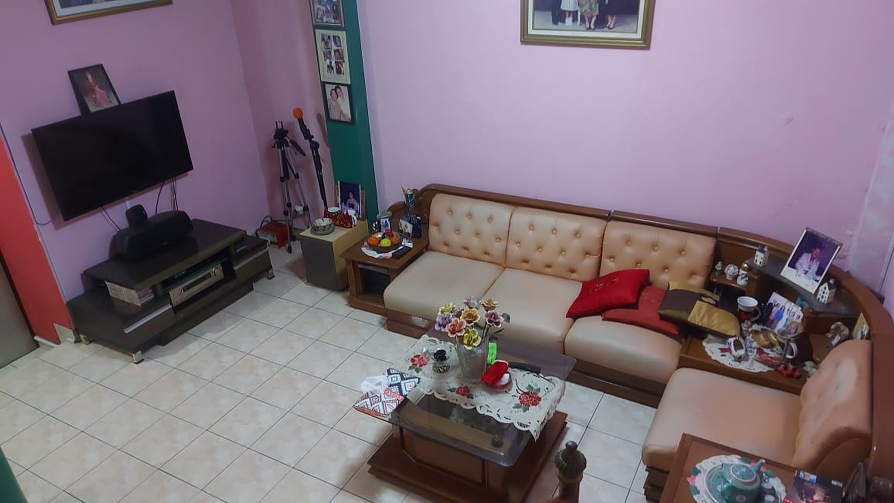 Rumah Siap Huni dengan Hunian Nyaman dan Asri di @Pamulang