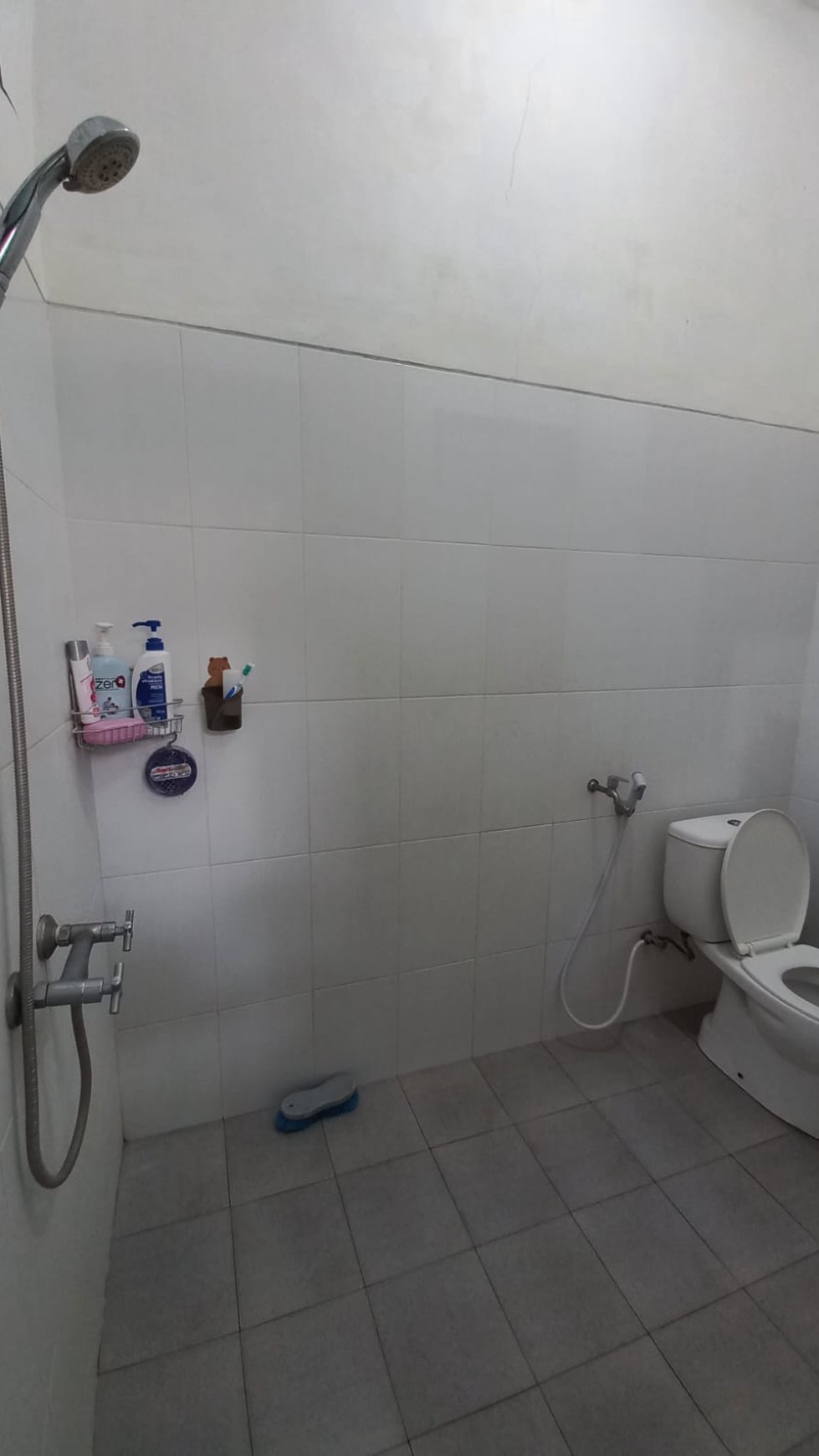 DIJUAL RUMAH CLASSIC SIAP HUNI jl semampir, Surabaya Timur