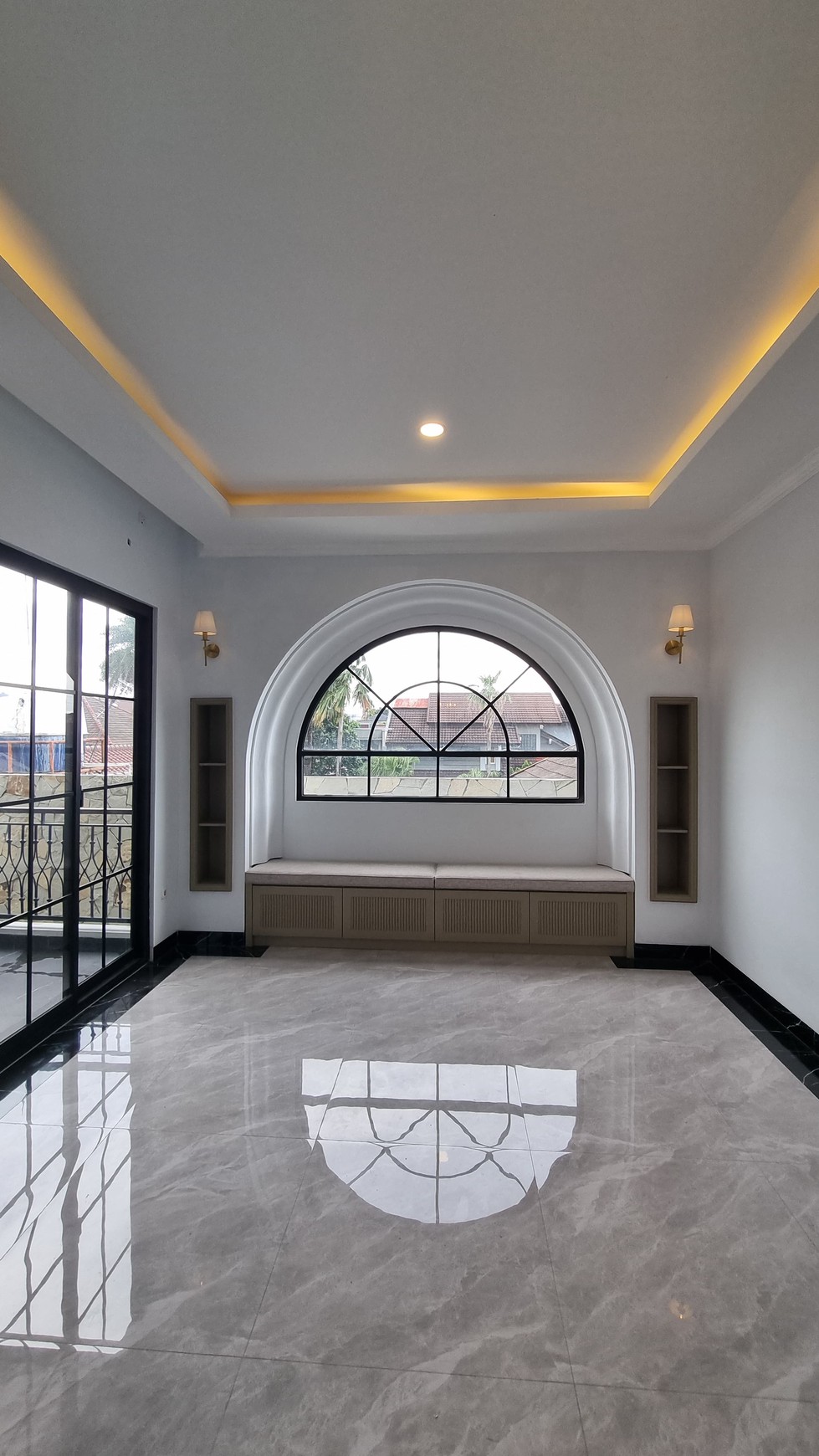 Rumah Megah dan Mewah 2 Lantai Siap Huni Nyaman dan Asri di @Bintaro Sektor 3