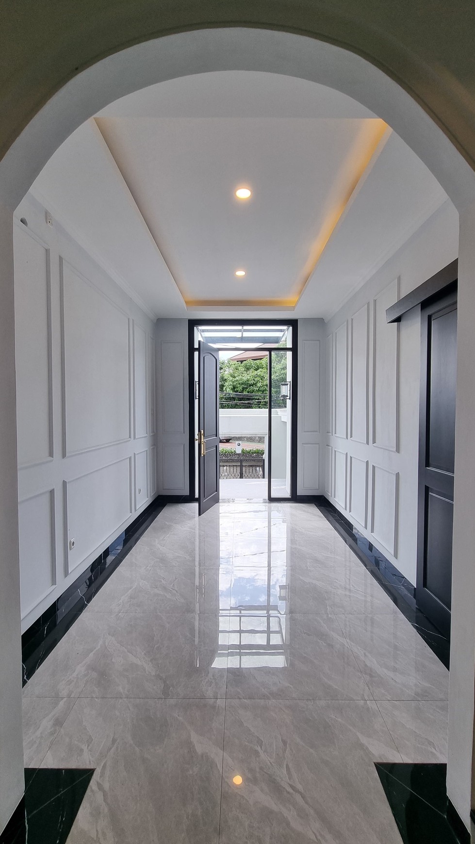 Rumah Megah dan Mewah 2 Lantai Siap Huni Nyaman dan Asri di @Bintaro Sektor 3