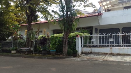 Rumah Di komplek Elit Loka Indah, Pancoran. Asri, Tenang, Nyaman, Dan Hanya 3 Menit Ke Jalan Warung Buncit Raya.