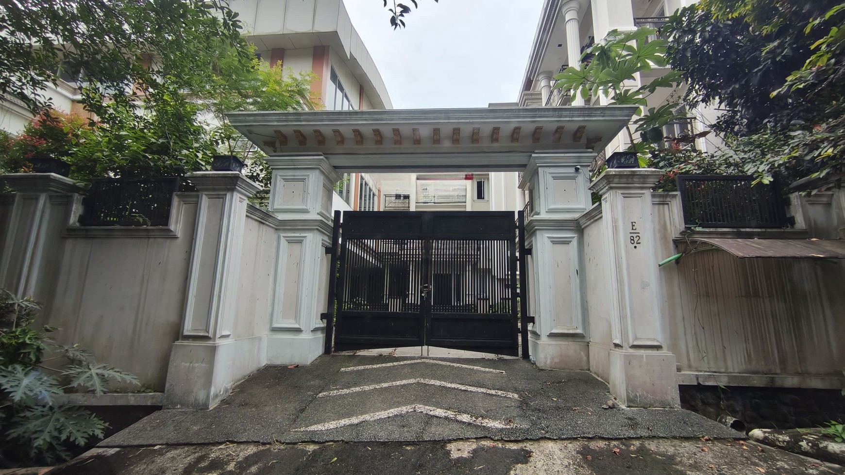 COMMERCIAL GEM di Bogor Selatan - Rare Opportunity di Bogor Nirwana Residence