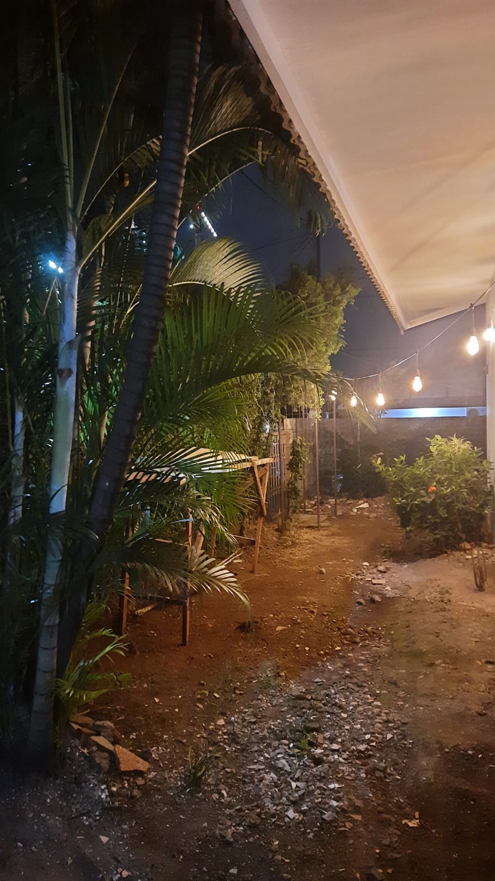 Rumah Hook Siap Huni dekat BXC dan Stasiun Jurangmangu