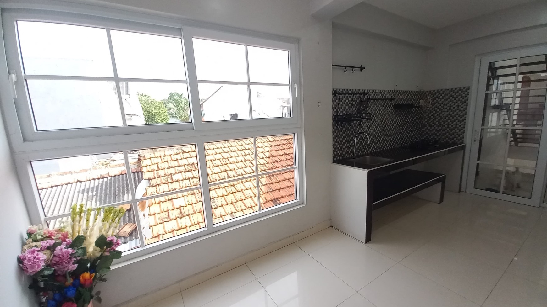 Rumah Bagus, Cantik, siap huni lokasi strategis di Pejaten