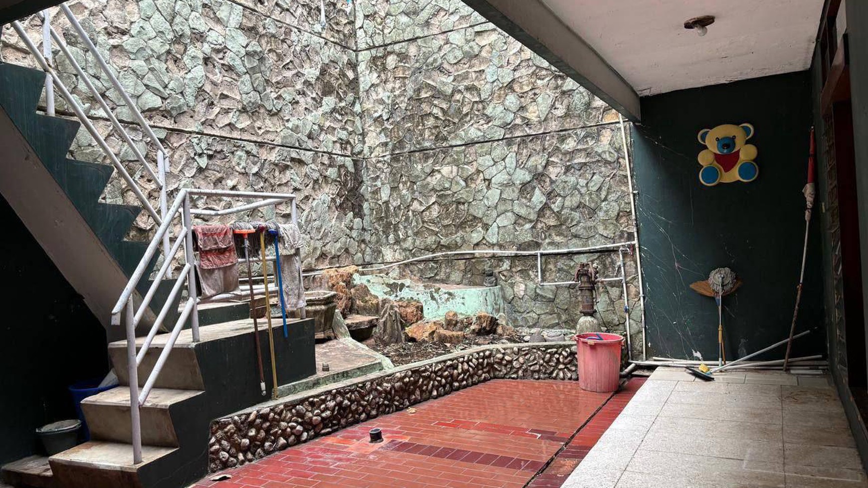 Rumah (Commercial) untuk Gudang di Batu Ceper, Jakarta Pusat di area yang strategis!
