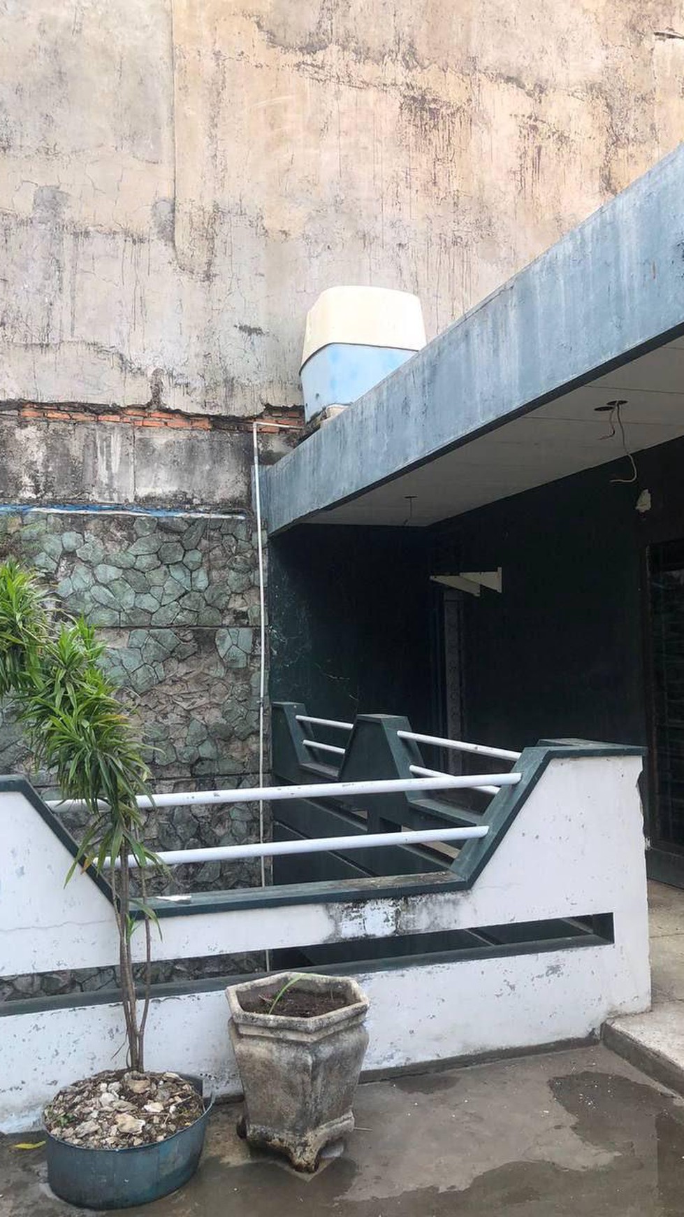 Rumah (Commercial) untuk Gudang di Batu Ceper, Jakarta Pusat di area yang strategis!
