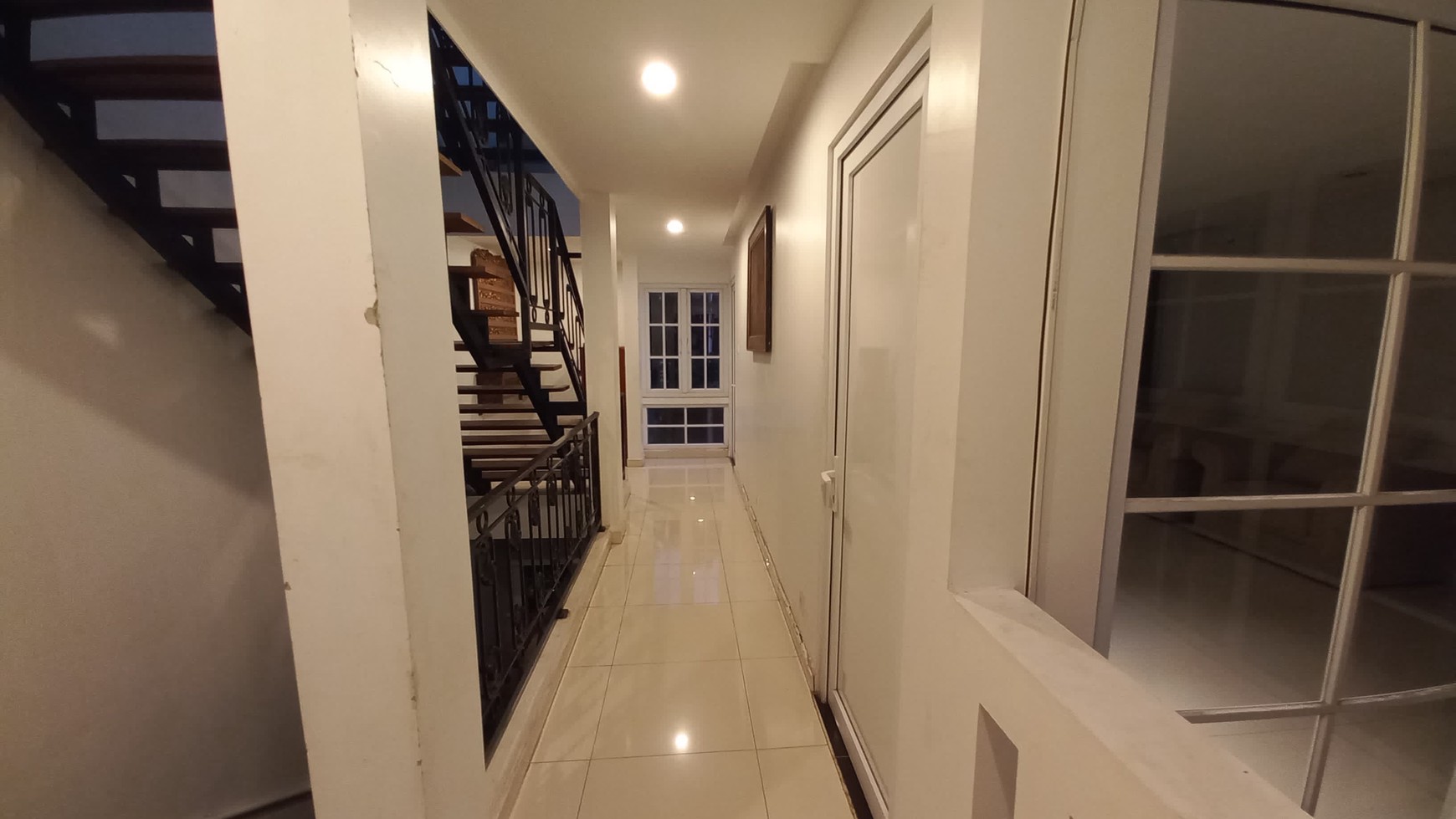 Rumah Bagus, Cantik, siap huni lokasi strategis di Pejaten