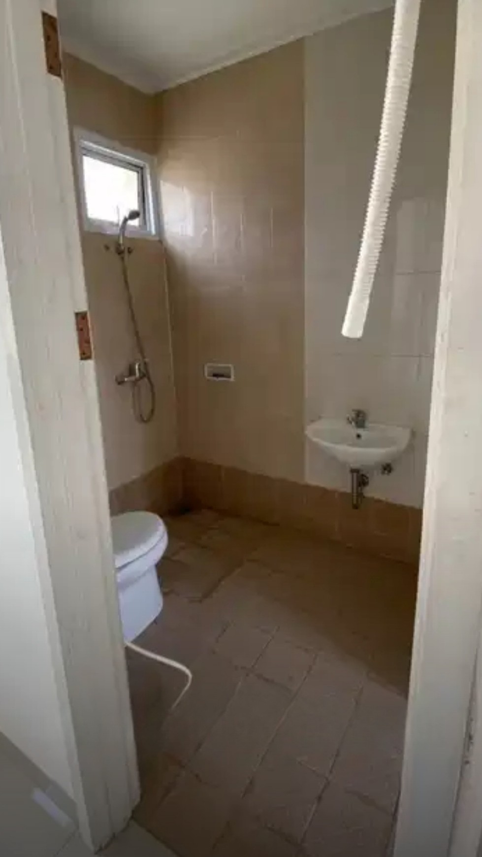 Best Price. Rumah bagus Karelia Village, Gading Serpong