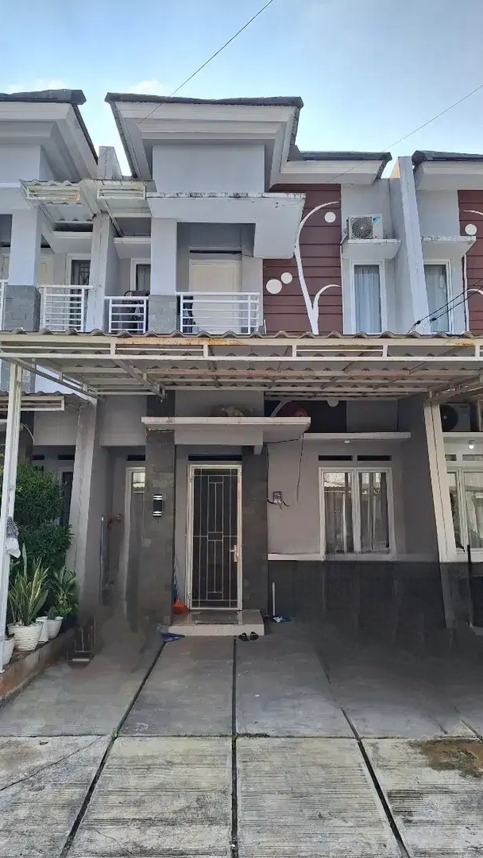 Flash Sale. Rumah bagus cluster Griya Cempaka, Pamulang