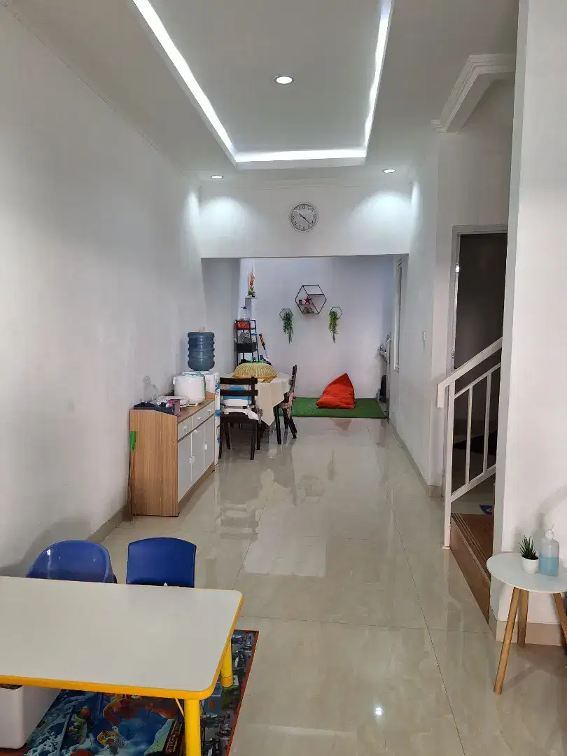 Flash Sale. Rumah bagus cluster Griya Cempaka, Pamulang