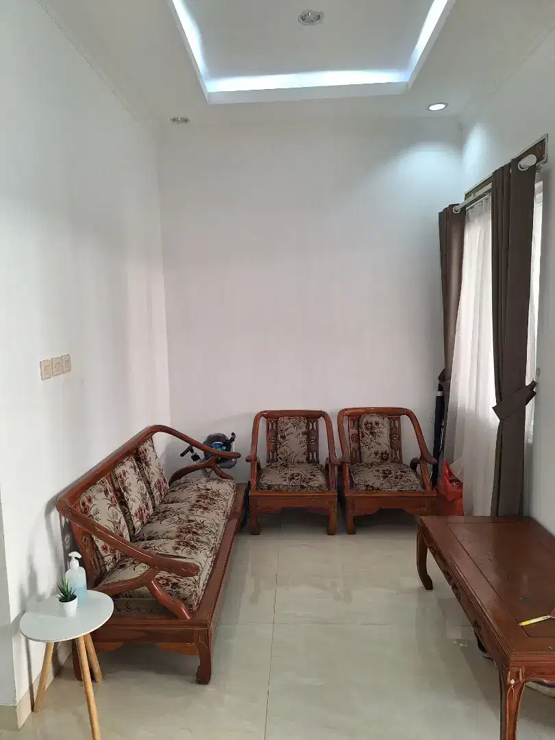 Flash Sale. Rumah bagus cluster Griya Cempaka, Pamulang