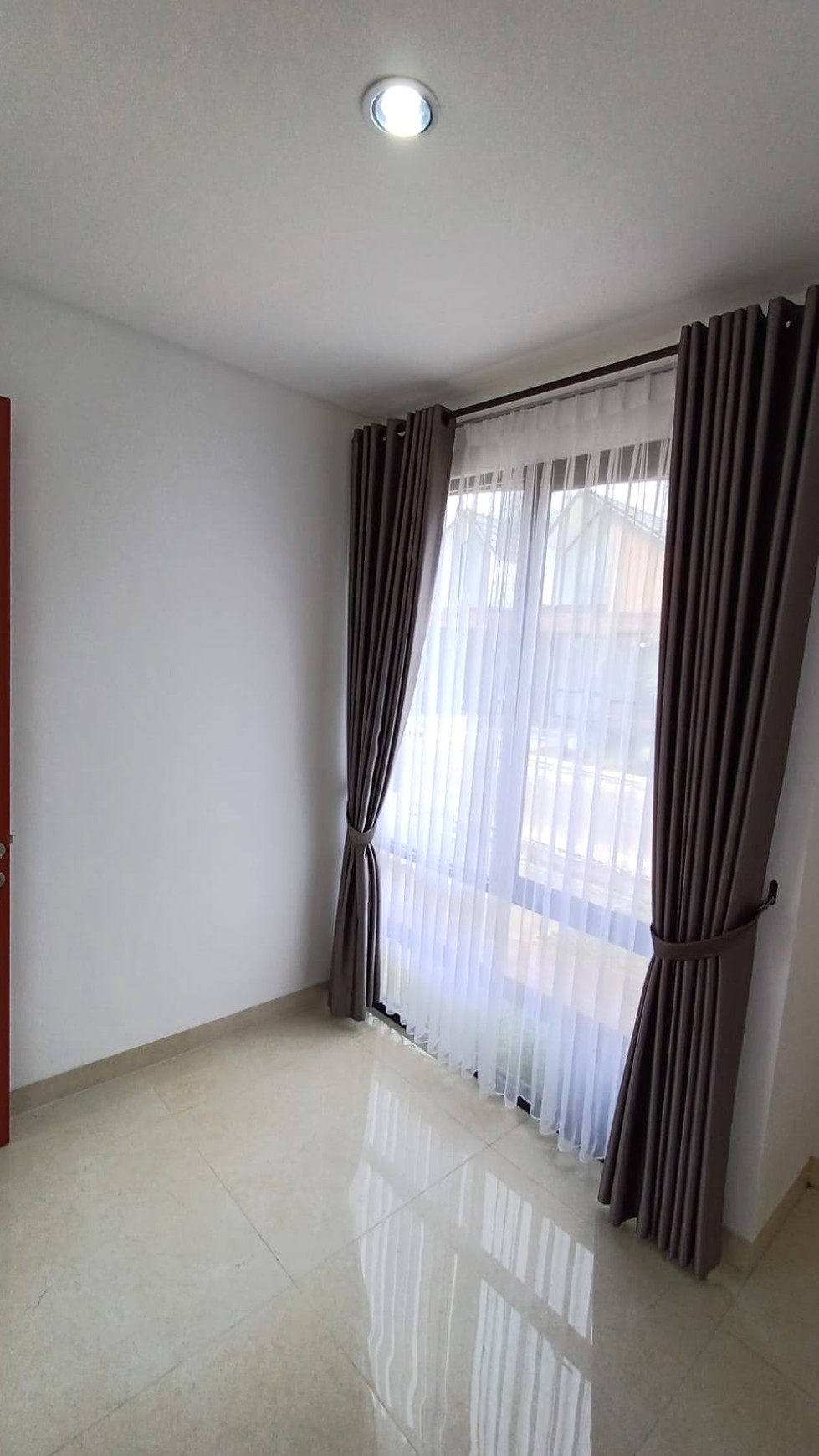 Di Sewakan Rumah Cantik Siap Huni Lingkungan Asri dan Nyaman.
