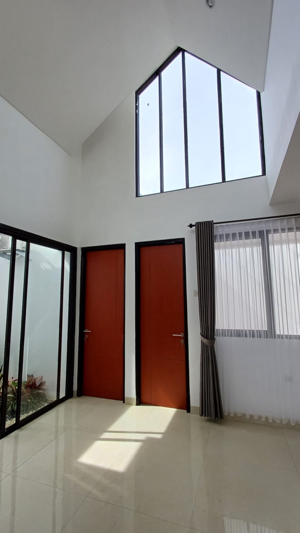 Di Sewakan Rumah Cantik Siap Huni Lingkungan Asri dan Nyaman.