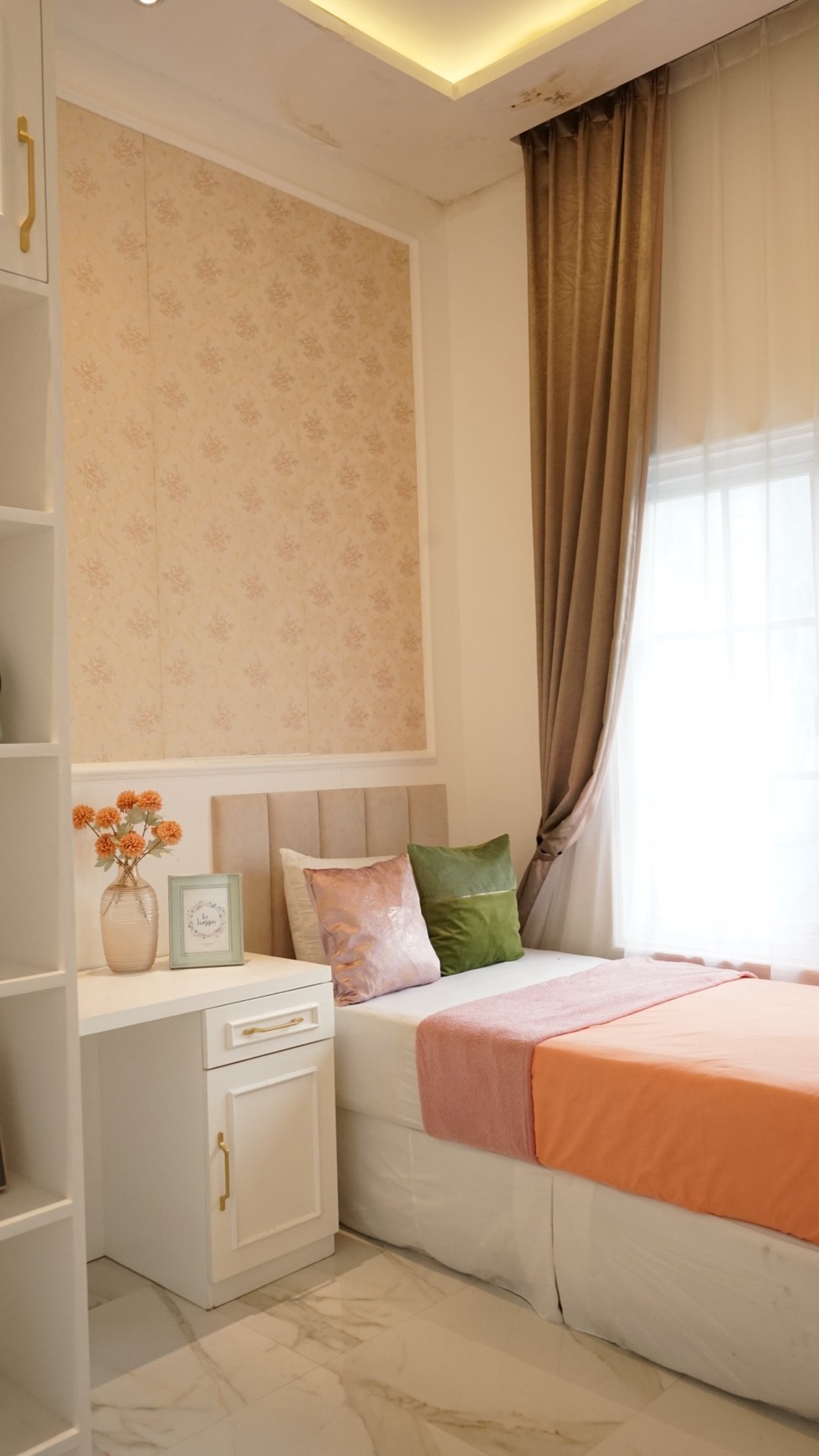 Rumah Baru Minimalis Dalam Komplek Diarea Ciputat, Akses Tol Lebak Bulus 