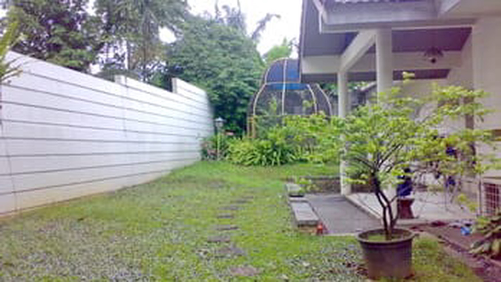 Rumah Cantik 2 Lantai Siap Huni Lokasi Nyaman dan Asri 
