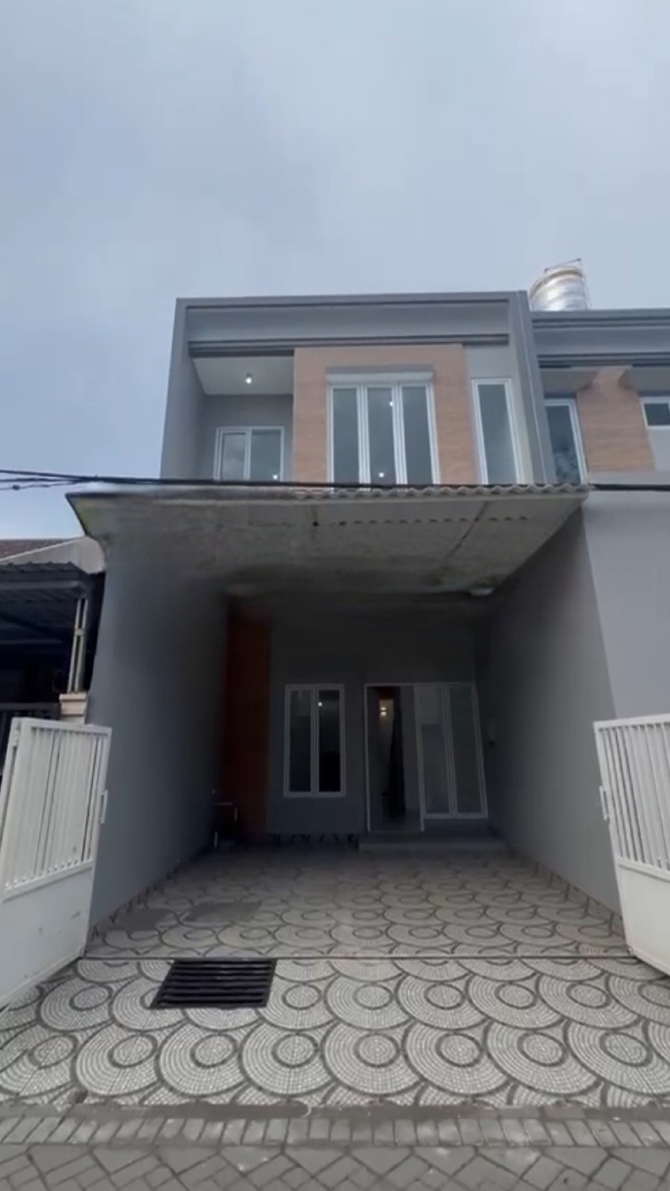 New Murah Rp. 1 Milyar-an Rumah Pondok Tjandra - Pondok Chandra Dekat Petra , Akses TOL , Bandara Juanda