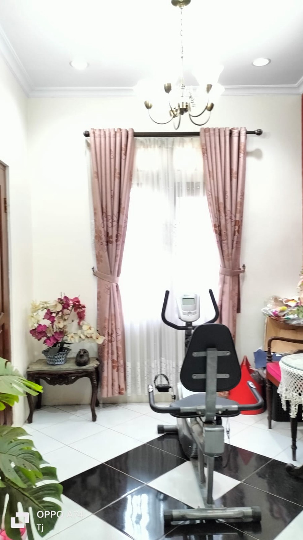 Rumah Siap Huni dengan Hunian Nyaman dan Asri @Pamulang .