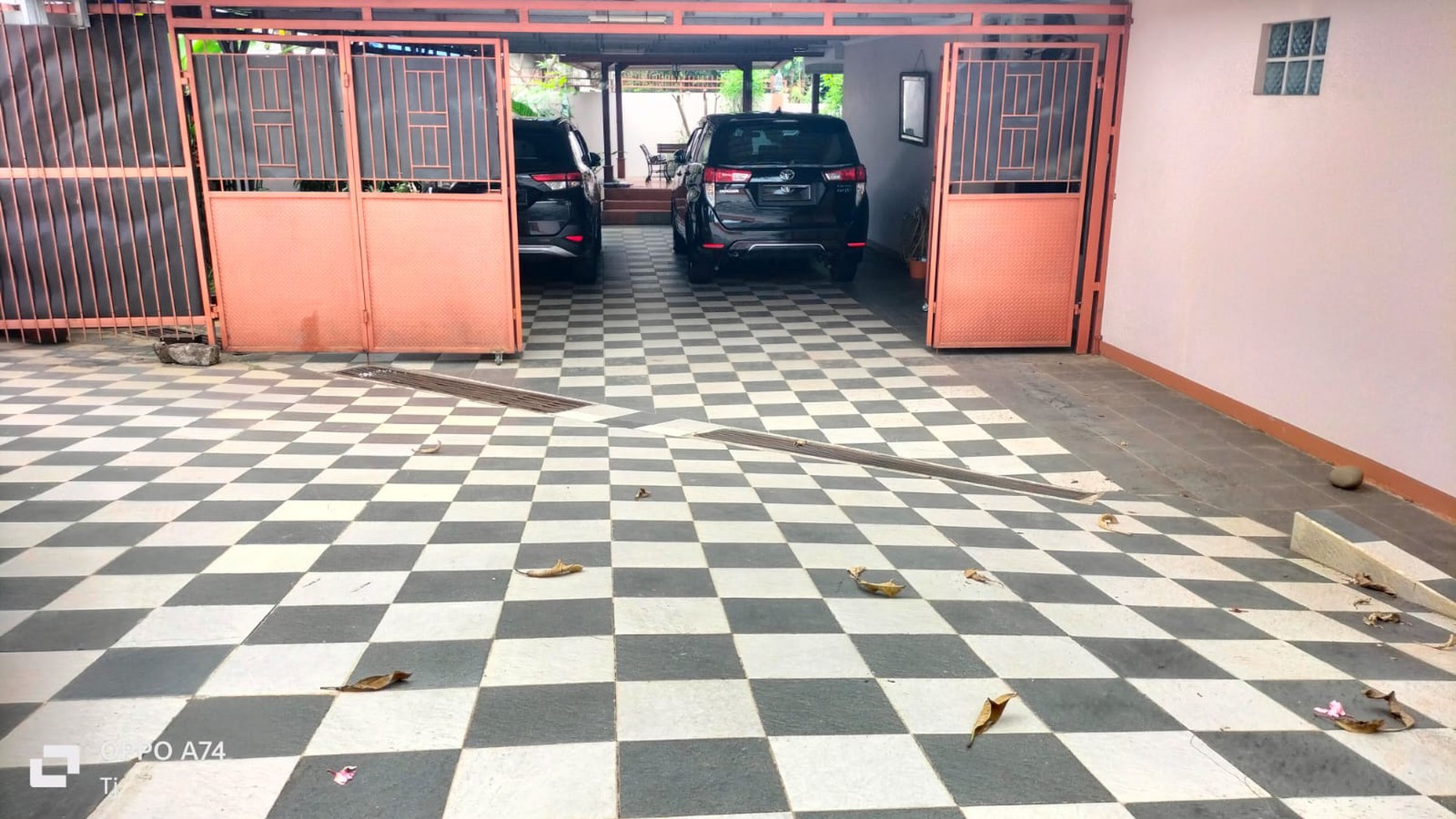 Rumah Siap Huni dengan Hunian Nyaman dan Asri @Pamulang .