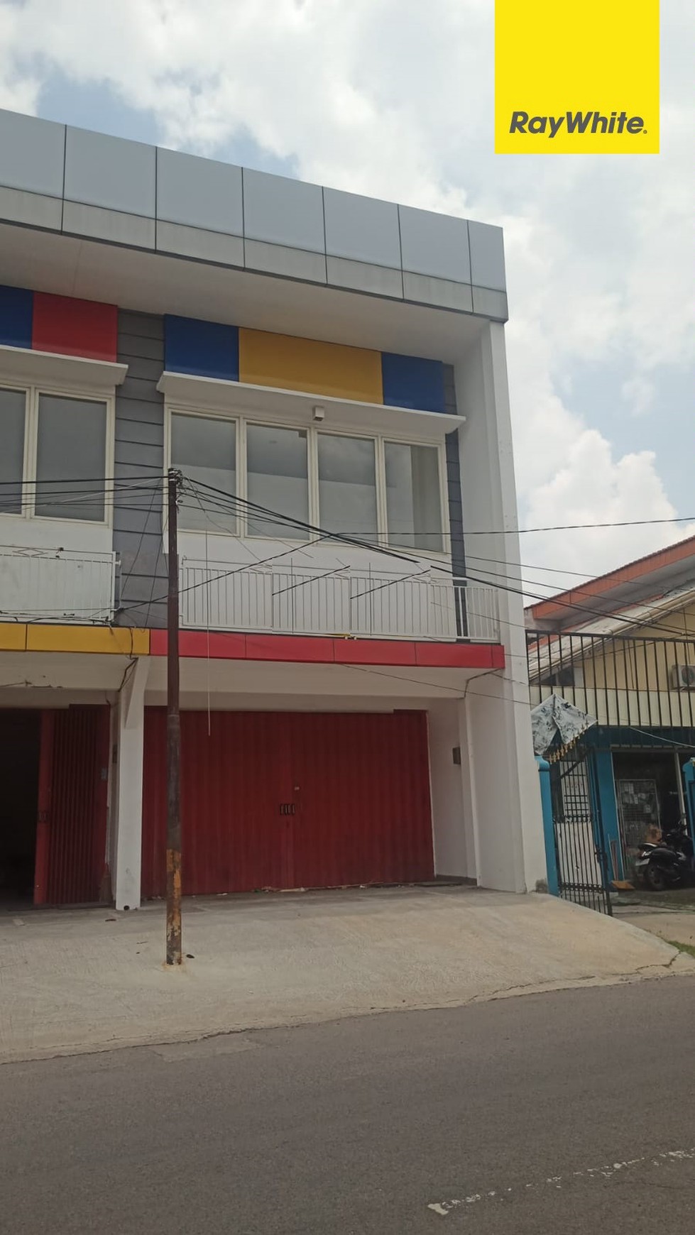 Disewakan Ruko 2 lantai di Jalan Gayungsari Surabaya