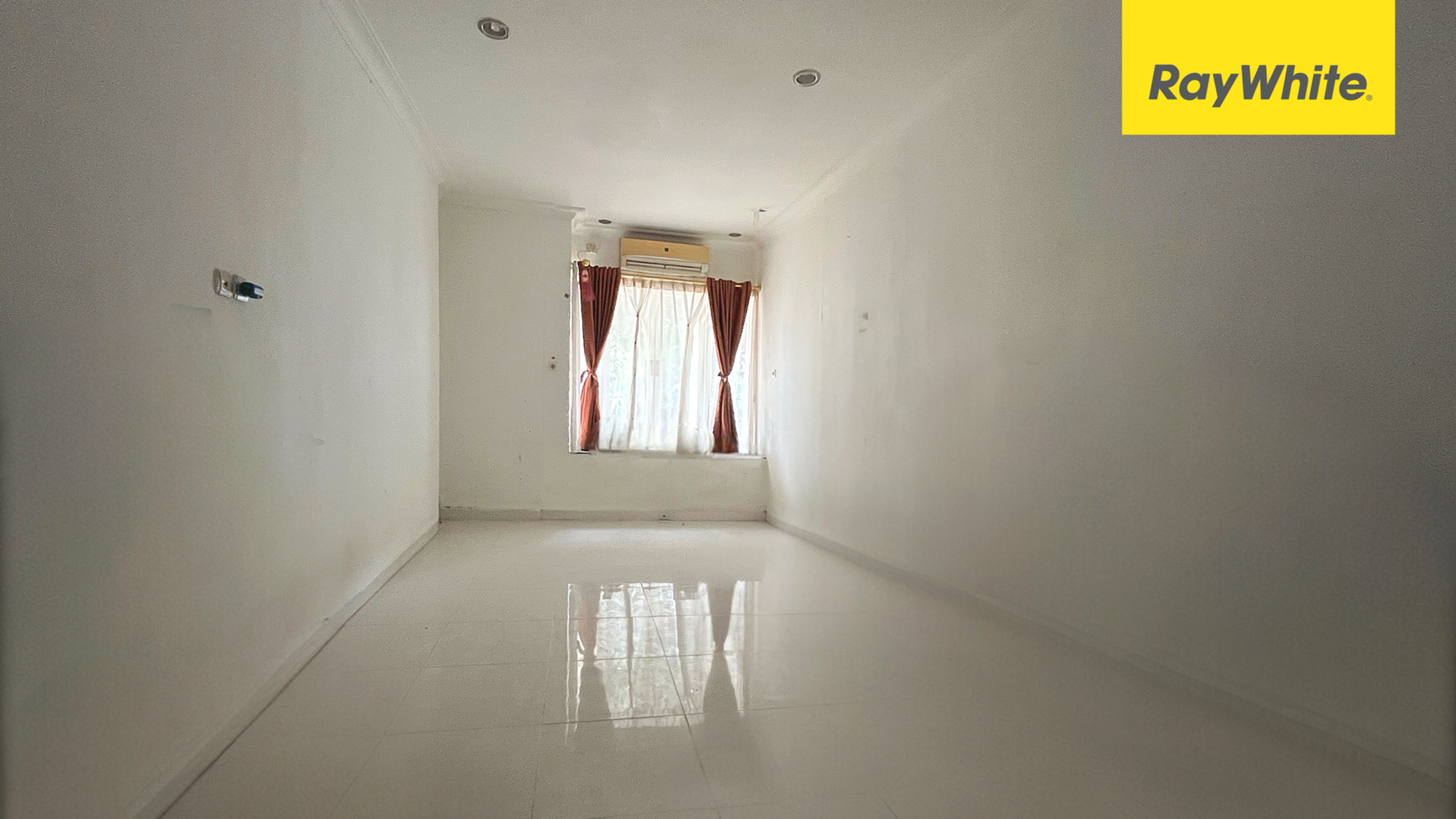 Rumah di Legenda Wisata, Cibubur