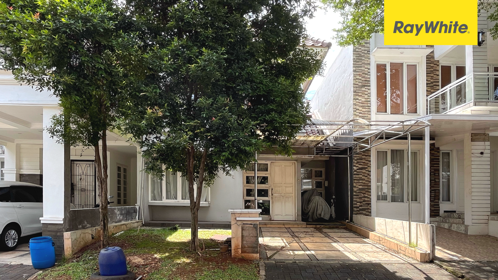 Rumah di Legenda Wisata, Cibubur