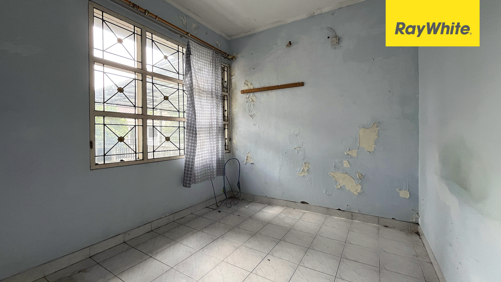 Rumah di Legenda Wisata, Cibubur