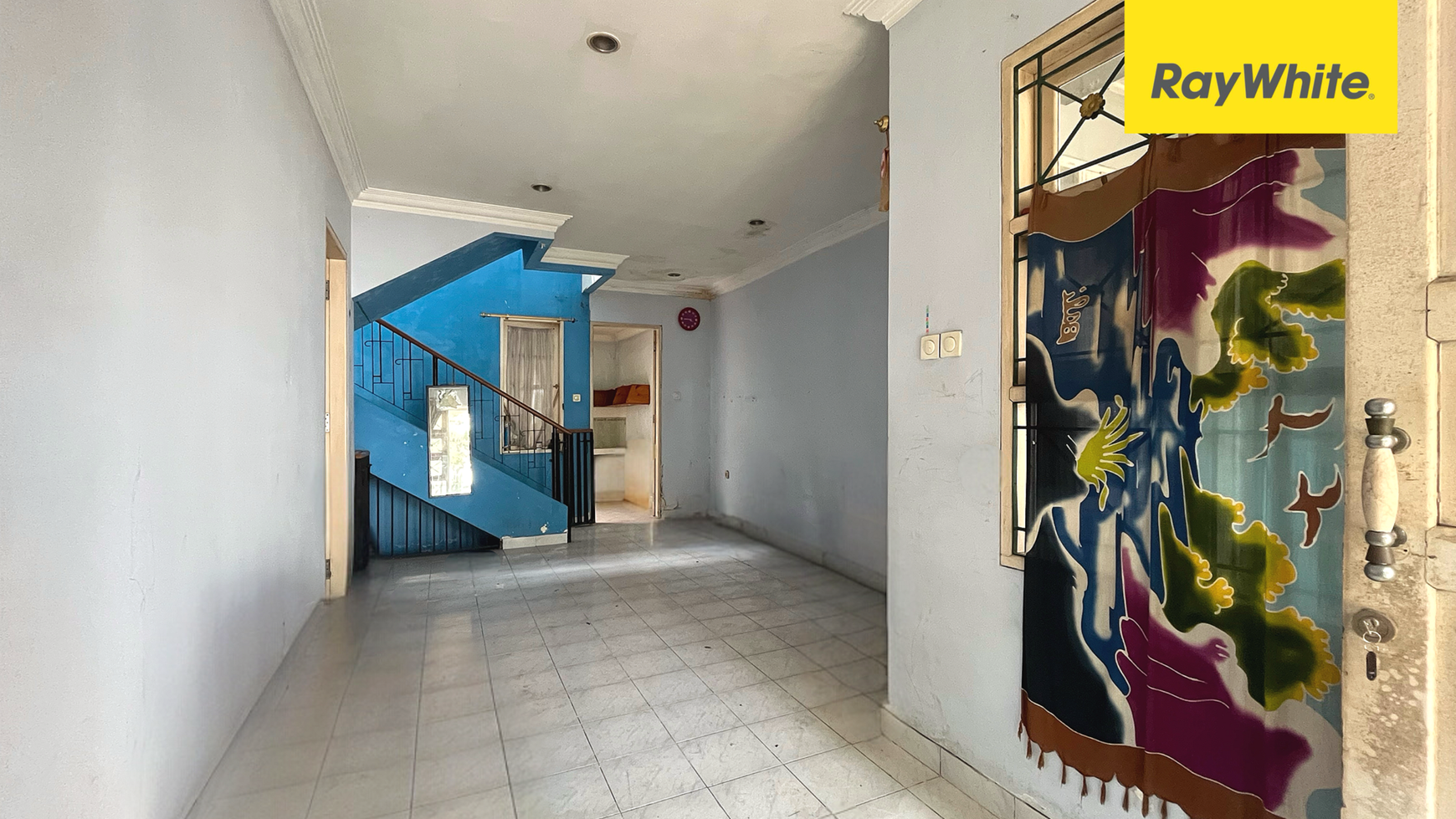 Rumah di Legenda Wisata, Cibubur