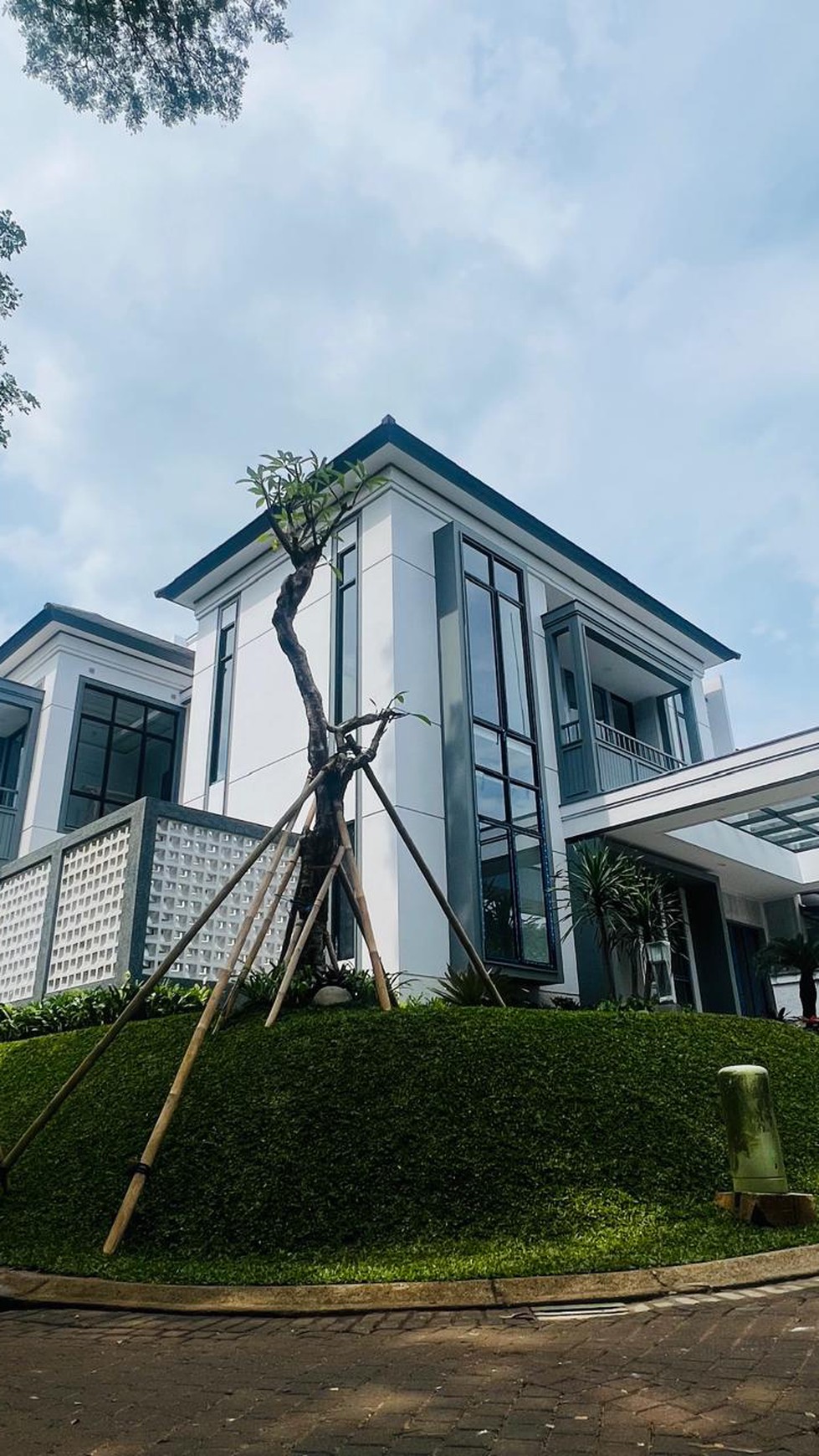 Rumah Baru view Sungai Delatinos BSD city
