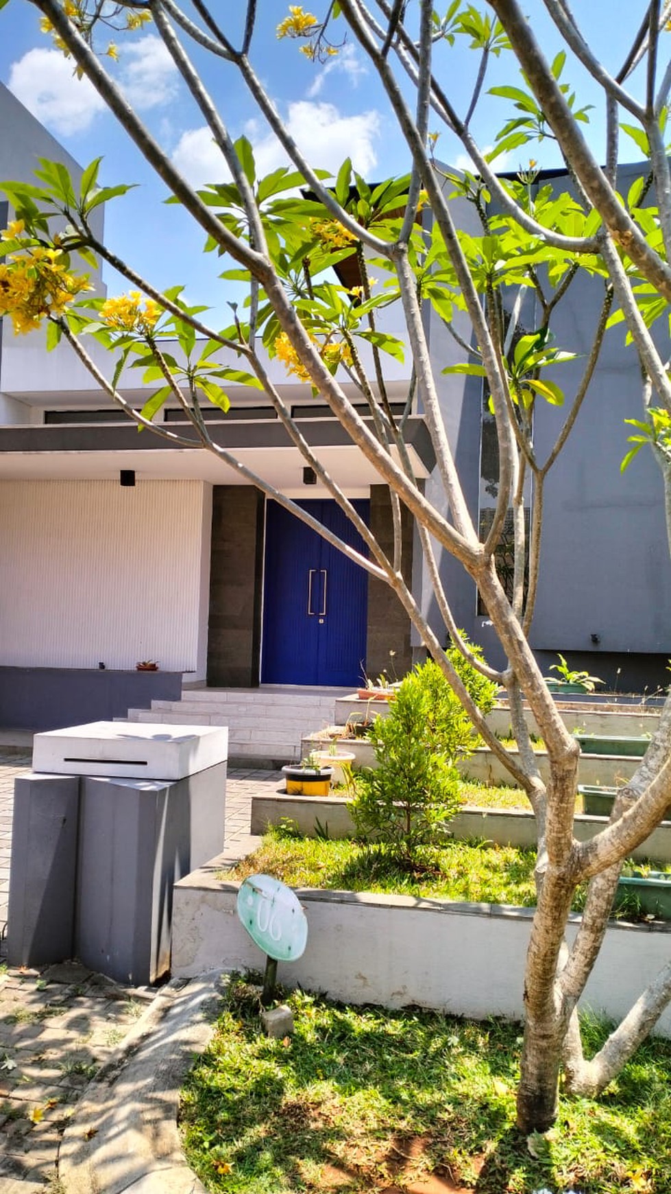 Rumah di Gading Serpong Emerald Cove