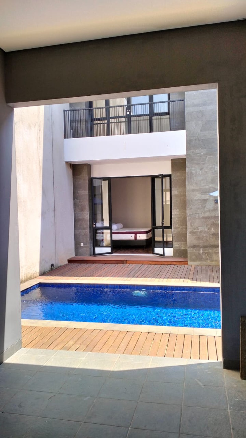 Rumah di Gading Serpong Emerald Cove