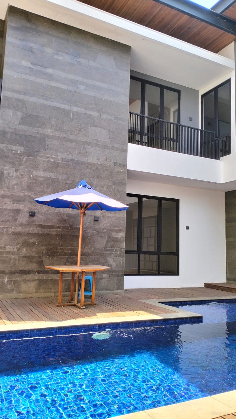 Rumah di Gading Serpong Emerald Cove