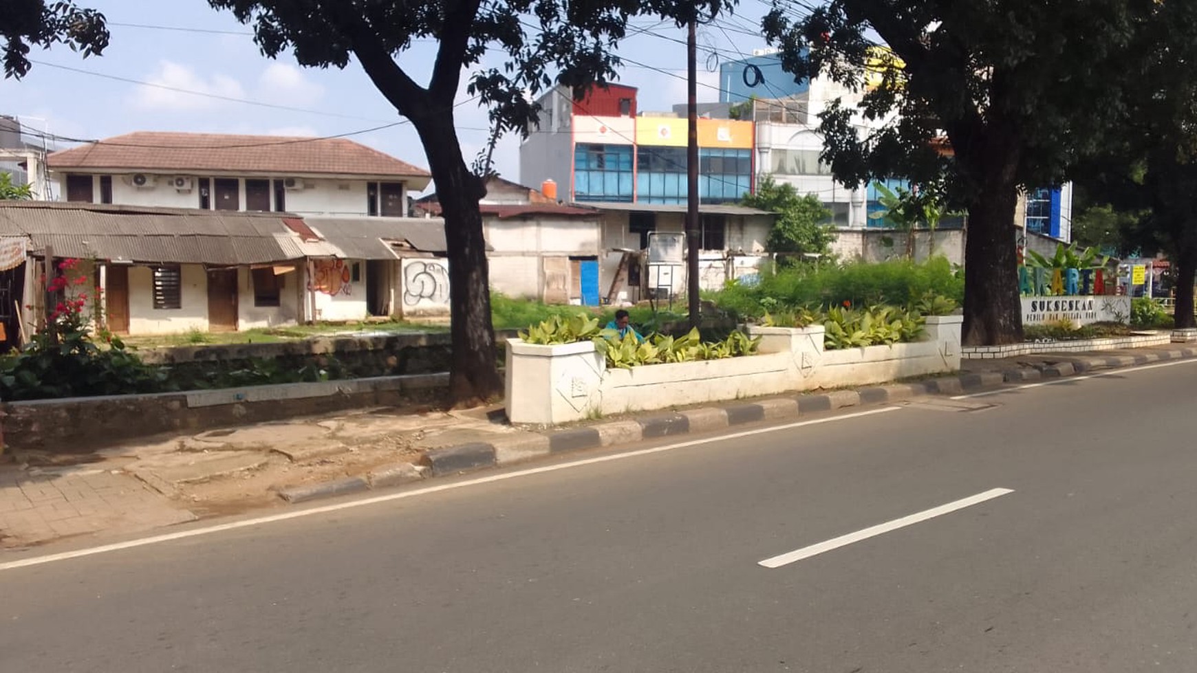 Lahan Strategis 866 m2 Di Jalan Raya Pasar Minggu, Dijual 40 % Dibawah NJOP