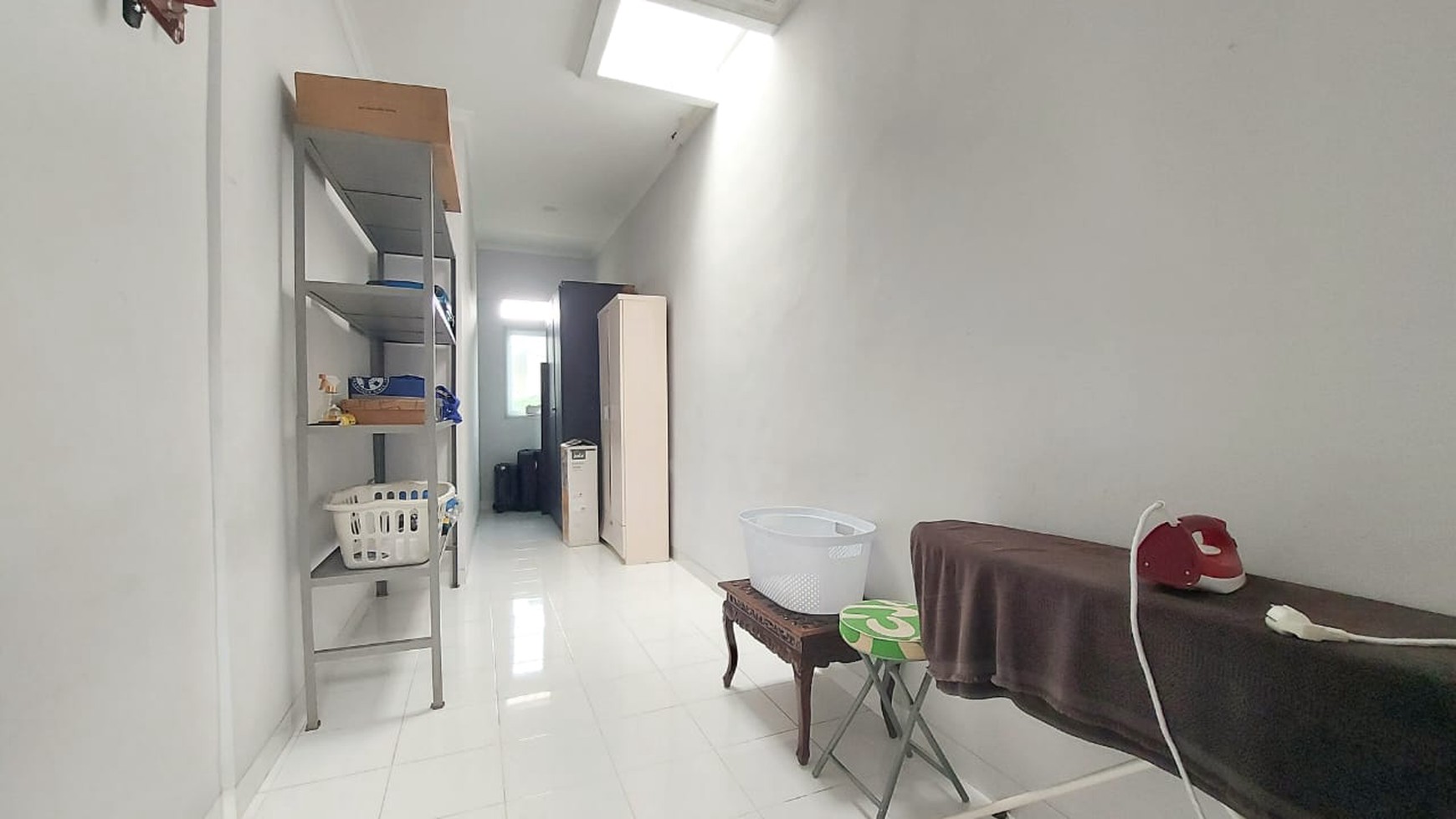 Rumah Modern Kondisi Rapi 2 Lantai di Lokasi Strategis & Premium Bintaro