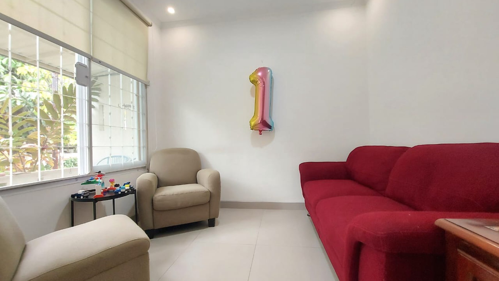 Rumah Modern Kondisi Rapi 2 Lantai di Lokasi Strategis & Premium Bintaro