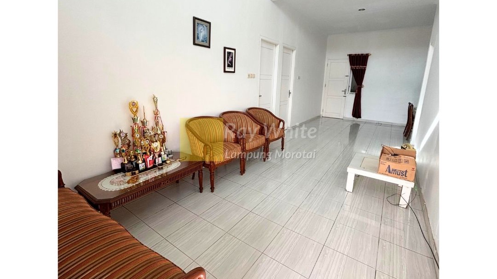 Rumah Lokasi Kedamaian Furnished