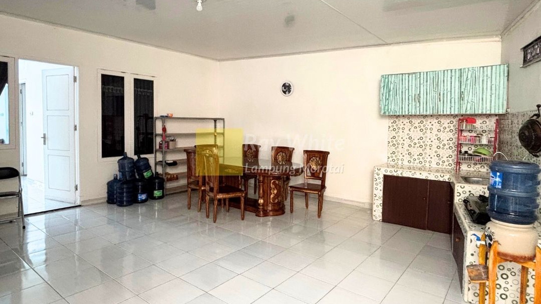 Rumah Lokasi Kedamaian Furnished