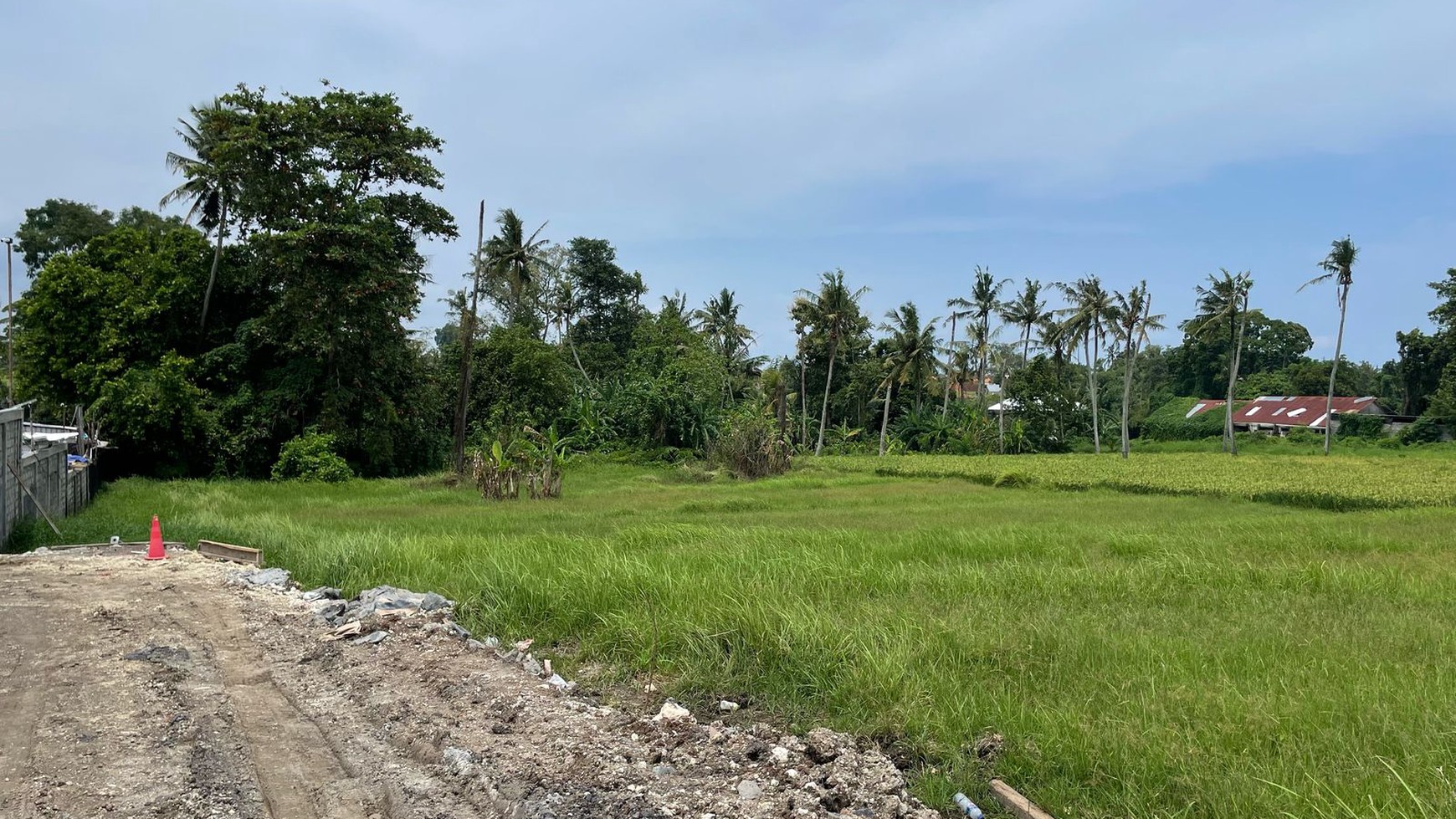 Premium land near Nyanyi Beach