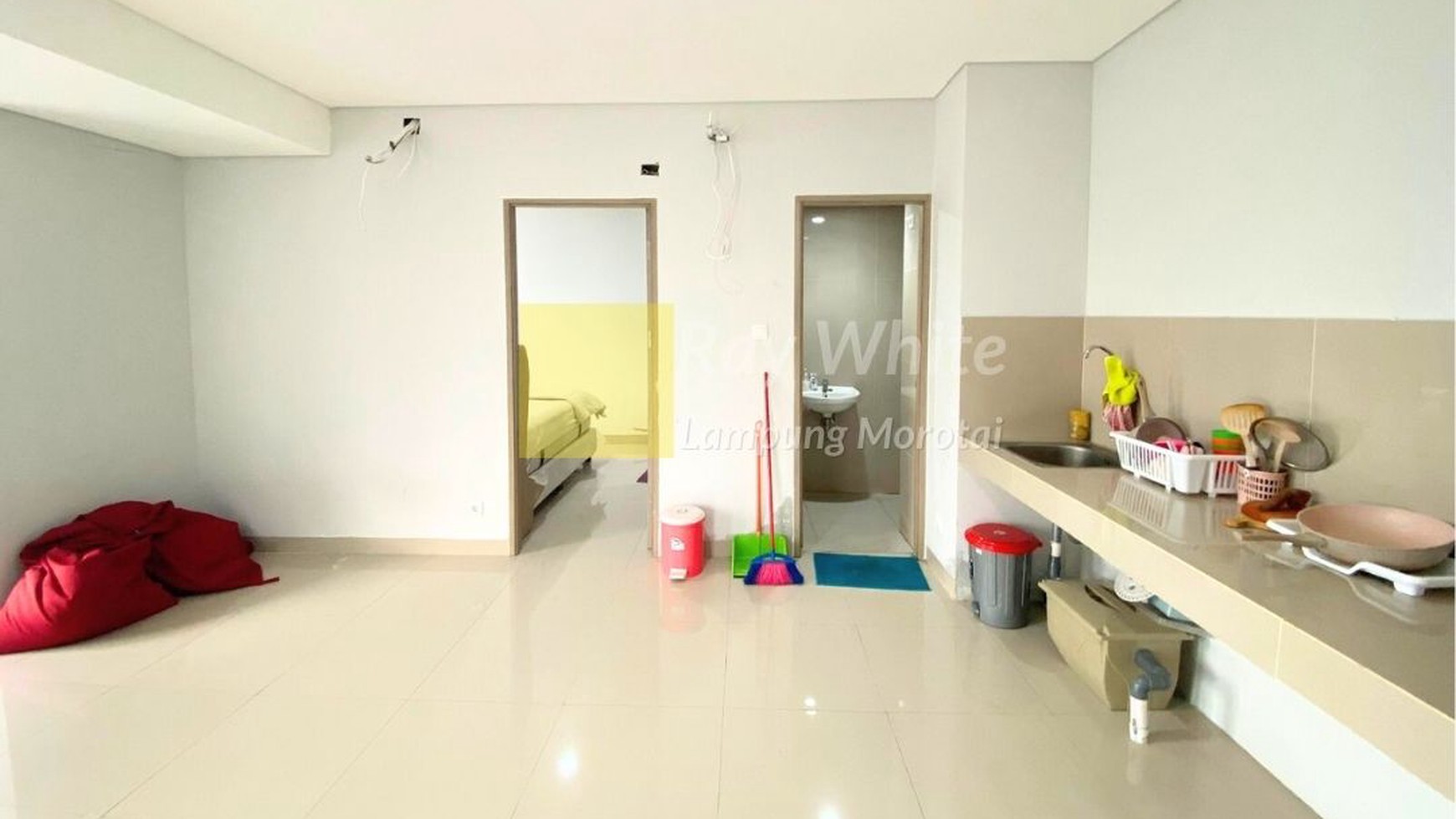 Apartemen The Bay 3 Kamar Furnished