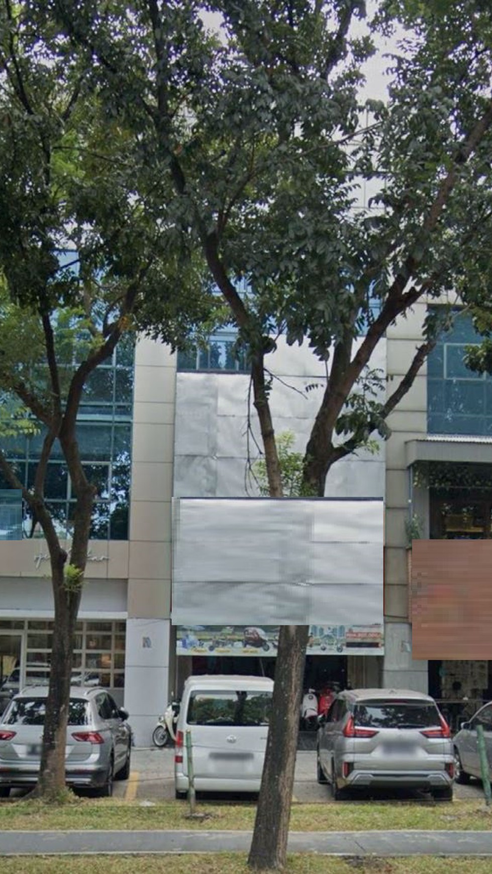 Ruko siap bagus, daerah Commersil di Bintaro Sektor 7