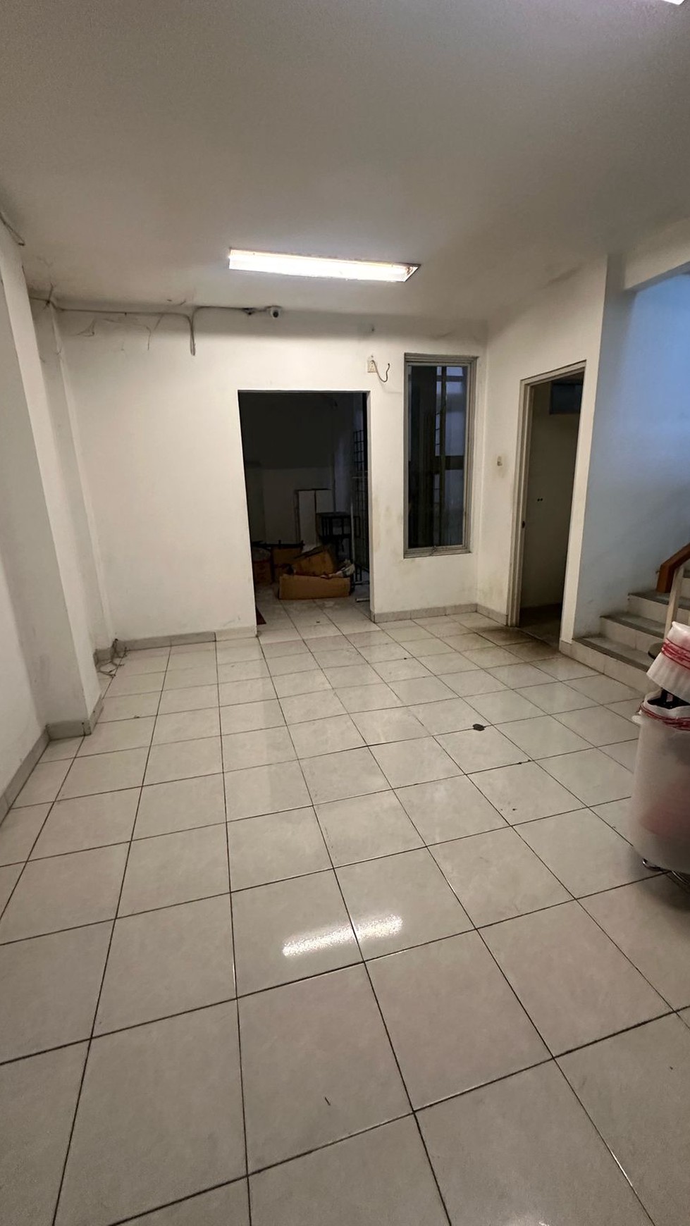 Ruko siap bagus, daerah Commersil di Bintaro Sektor 7