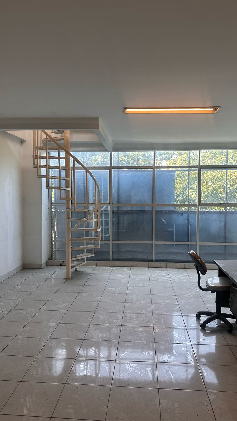 Ruko siap bagus, daerah Commersil di Bintaro Sektor 7