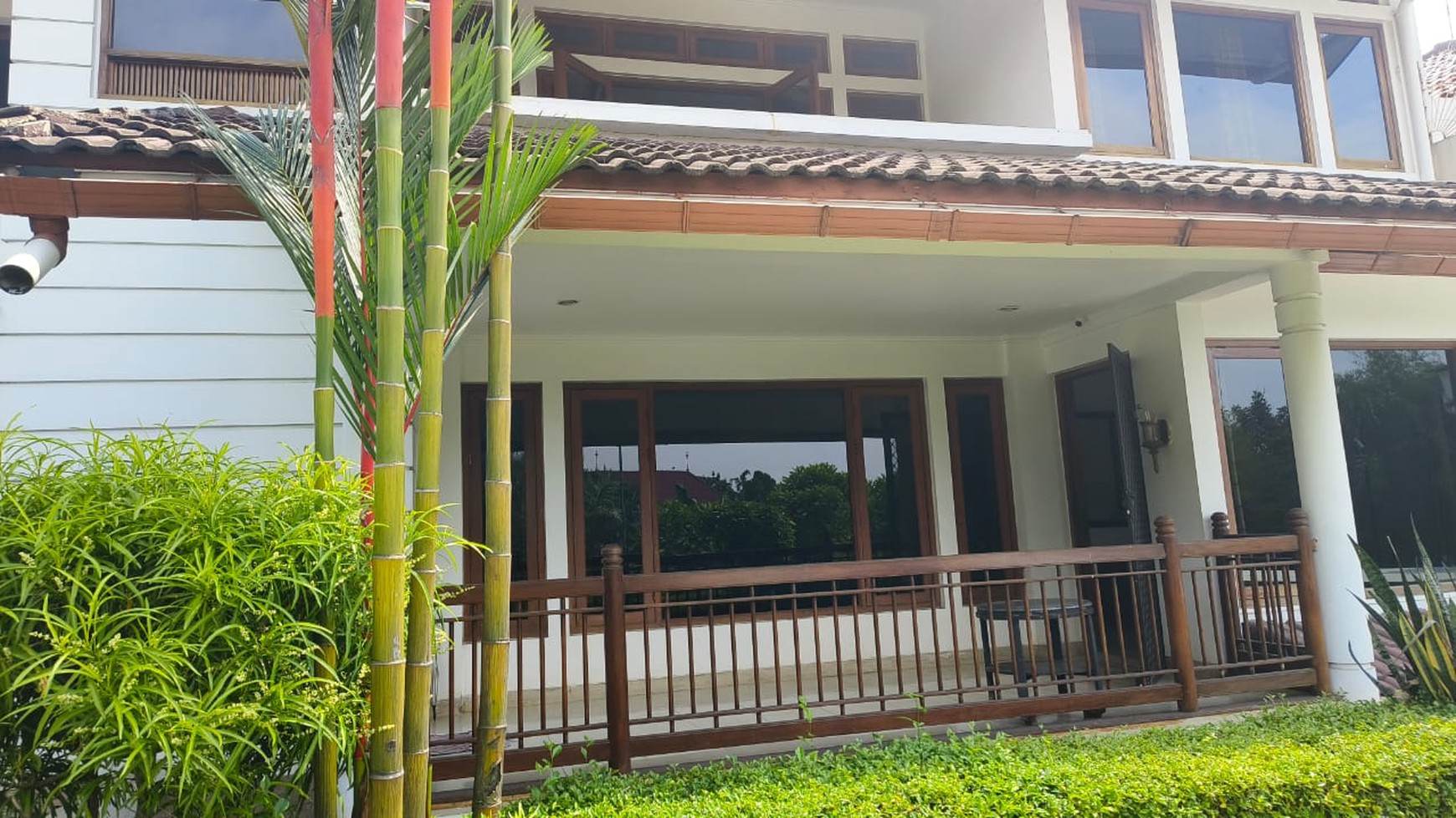 Di Jual Rumah 2 Lantai lingkungan yang sangat Asri dan Nyaman di Vila Cinere Mas