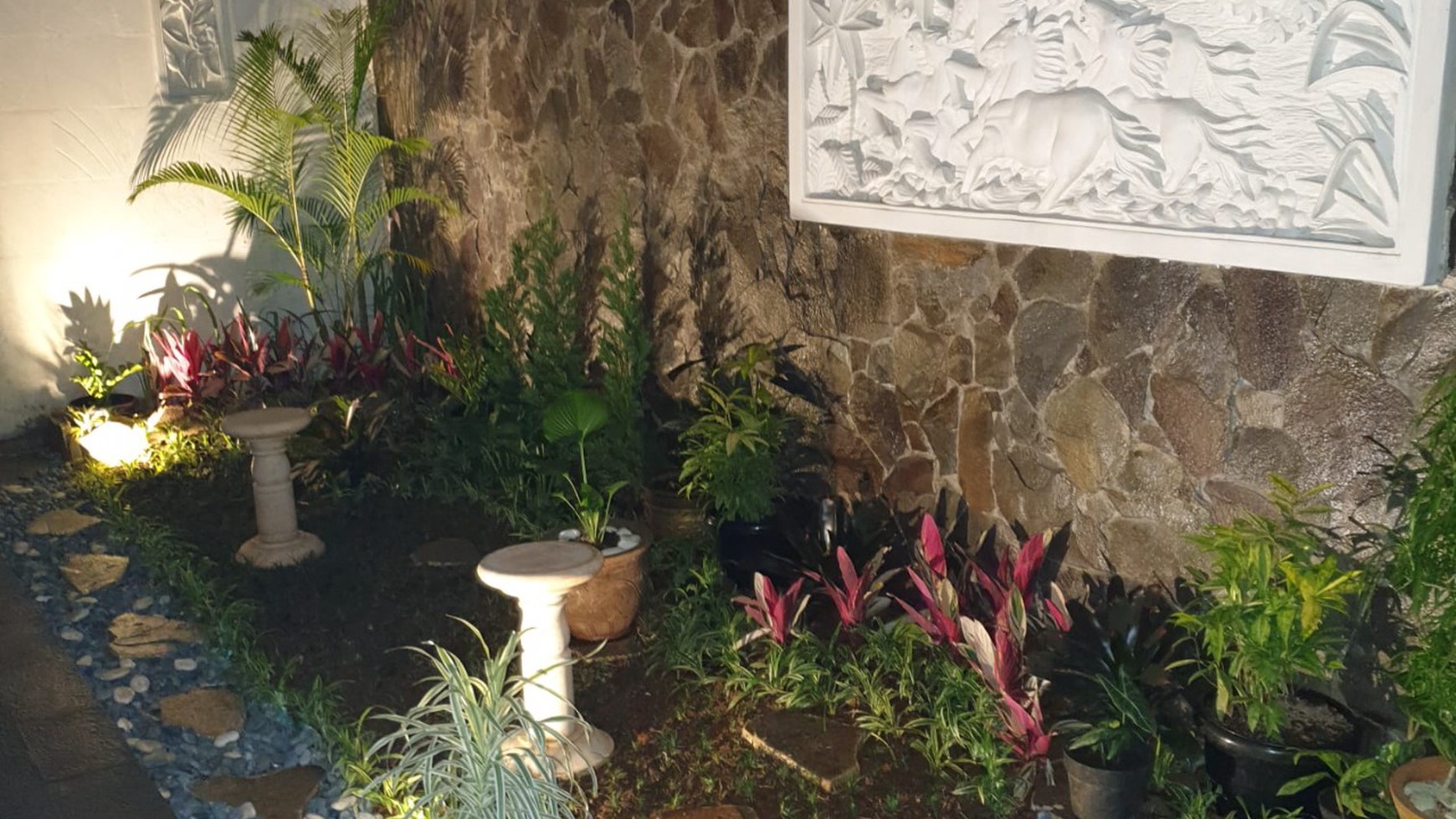 Disewakan Rumah 2 lantai dengan desain Modern di lingkungan Eksklusif dan tenang - Harvest Residence Ciputat