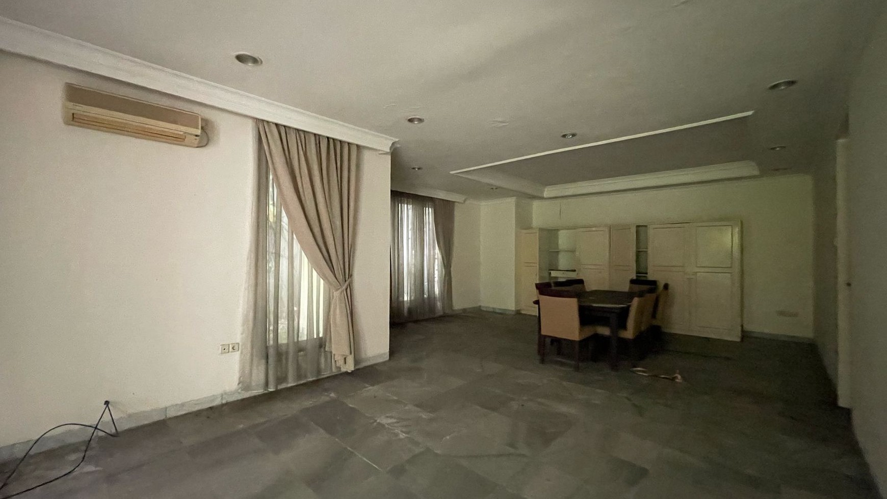 Dijual Cepat Rumah di Executive Paradise Townhouse - P Antasari