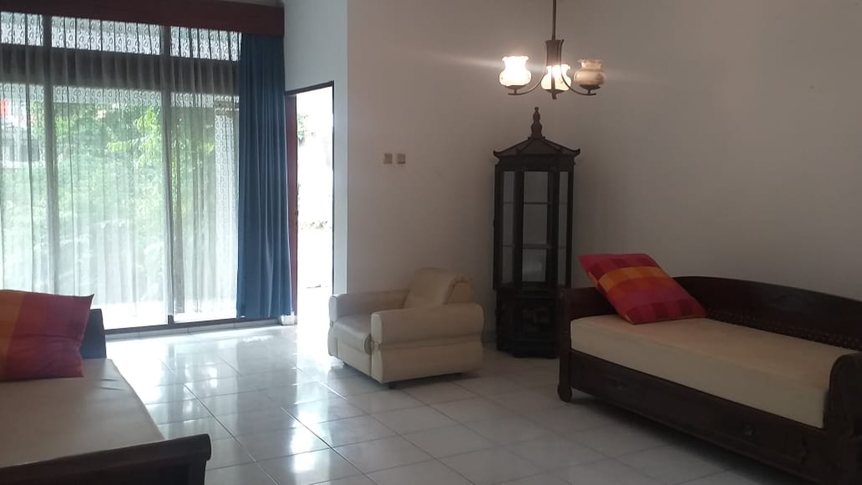 Di Jual Rumah 1lantai... di Kemang Asri, Nyaman, Tenang, Luas dan Bebas Banjir