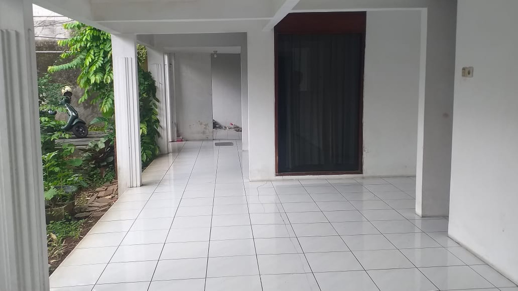 Di Jual Rumah 1lantai... di Kemang Asri, Nyaman, Tenang, Luas dan Bebas Banjir