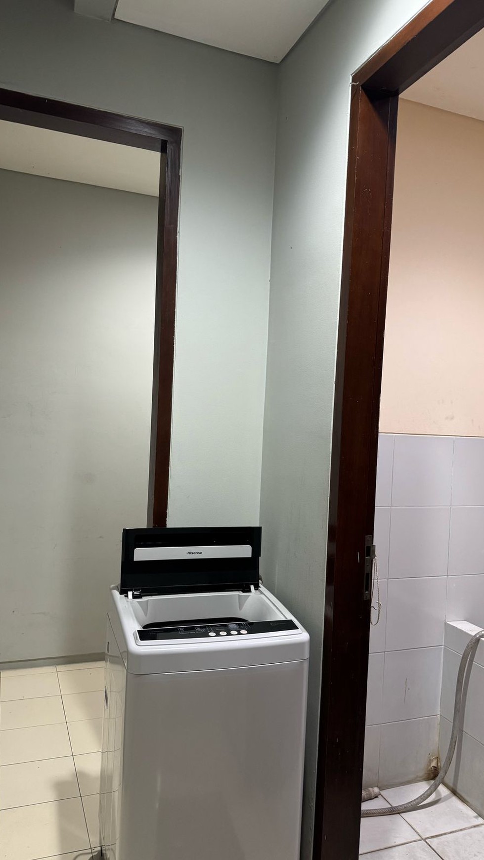 Di Sewa Rumah Cantik 2 Lantai dengan Desain Mewah dan Strategis @Jakarta Selatan