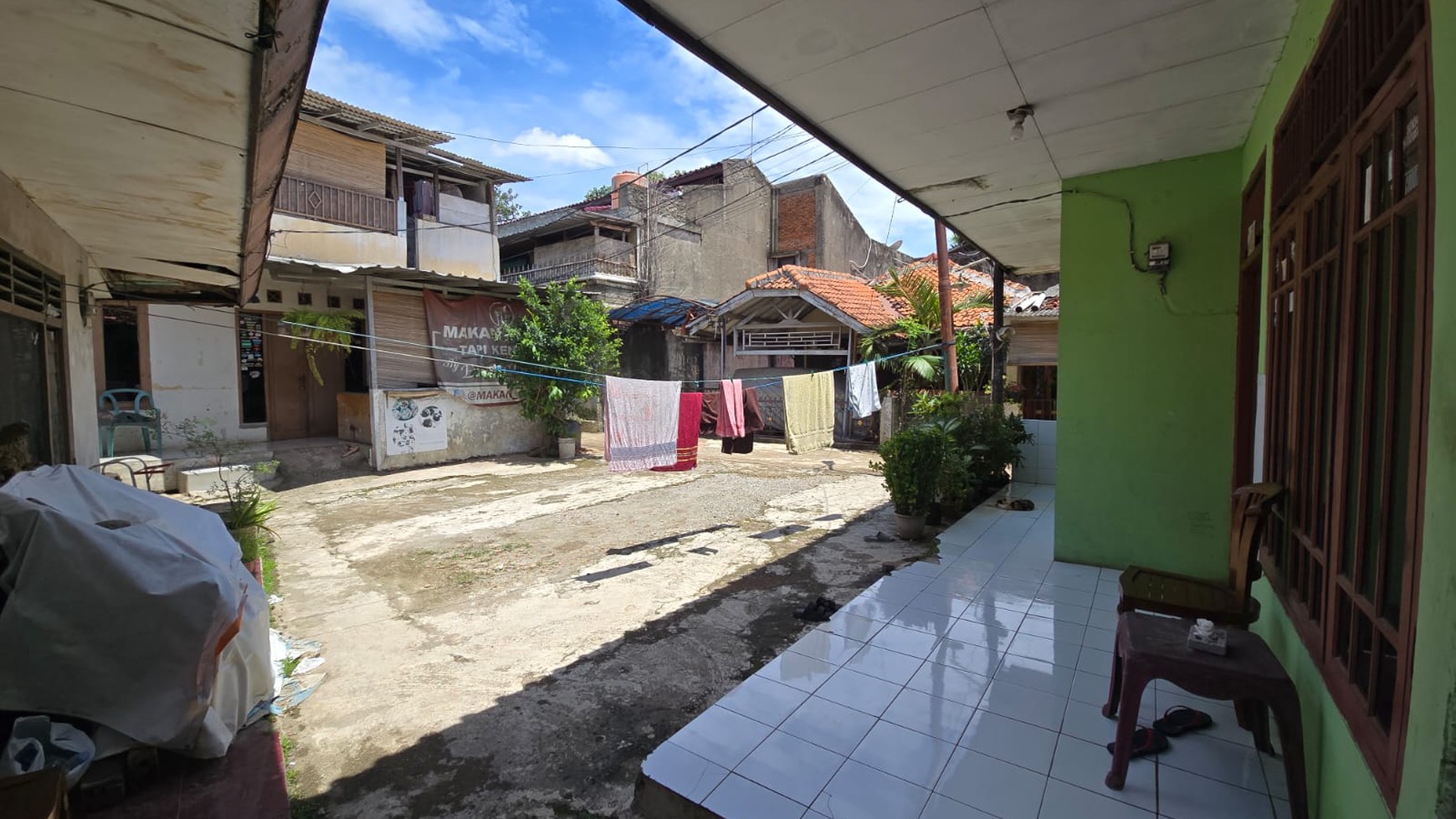 Rumah Hitung Tanah di Pinggir Jalan Kebagusan Raya, Jakarta Selatan