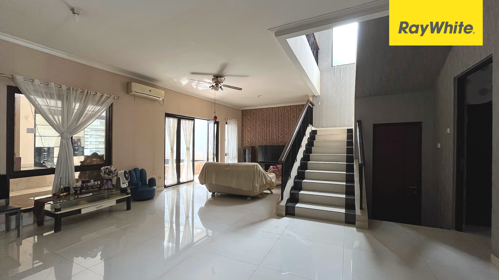 Rumah Furnished di Cluster Premium Kota Wisata, Cibubur