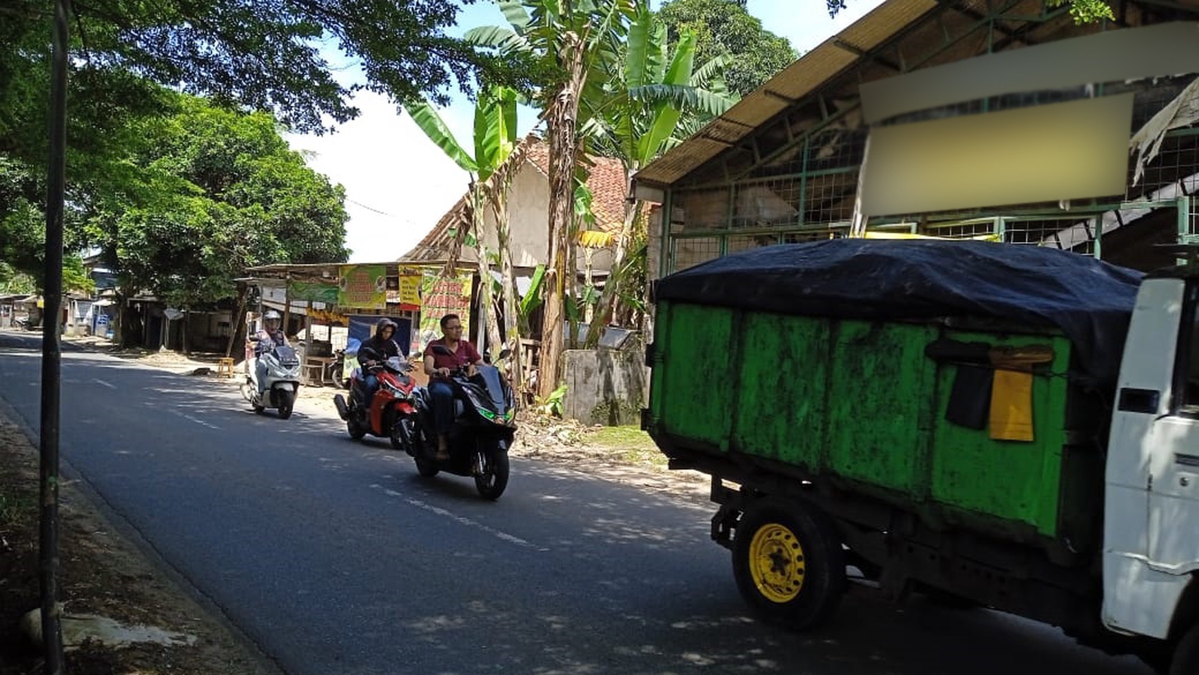 Ruang Usaha Pinggir Jalan Raya dekat dengan Binus BSD